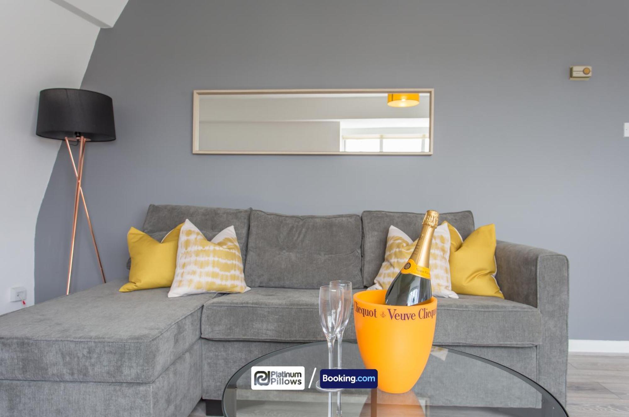 Oxford Apt Near Jr Hospital & Universities, Great Weekly & Long Stay Offers מראה חיצוני תמונה